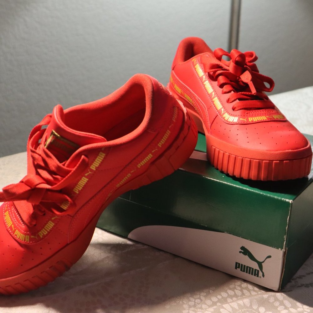 Solid Red Puma Sneaker Great Condition - image 4